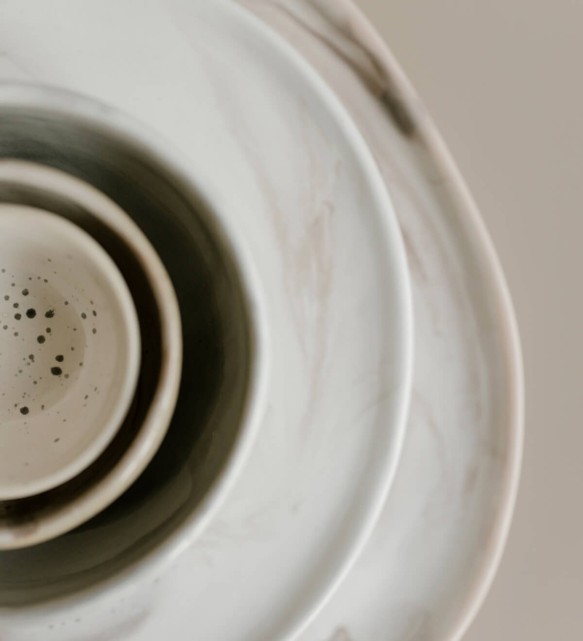Dinnerware Set - Image 2